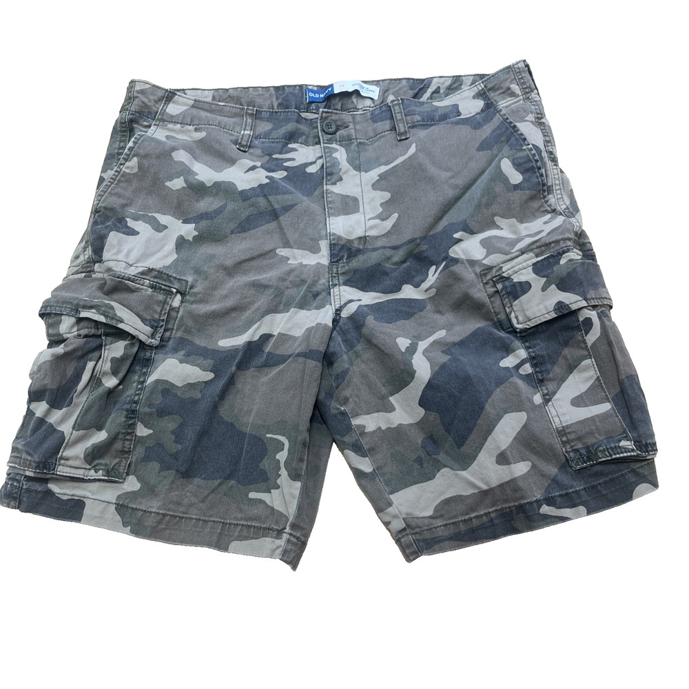 Old Navy Mens Lived-In Straight Cargo Shorts Size 40 Camo Green Grunge Skater